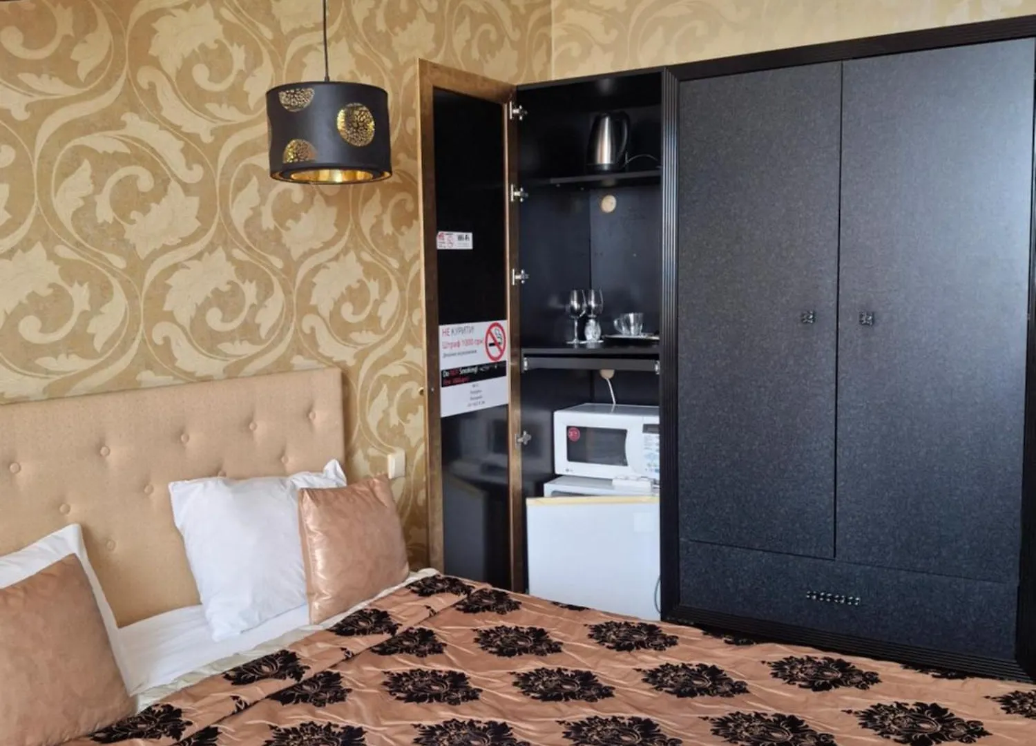 Panoramic View Apartment Poznyaky Kiev