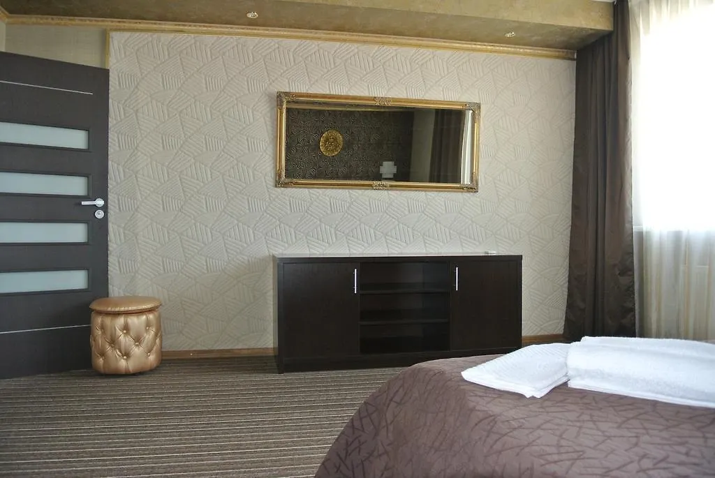 Panoramic View Apartment Poznyaky Kiev