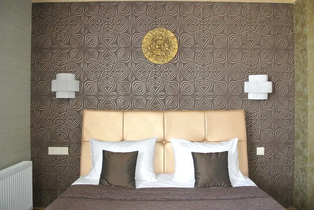 Panoramic View Apartment Poznyaky Kiev